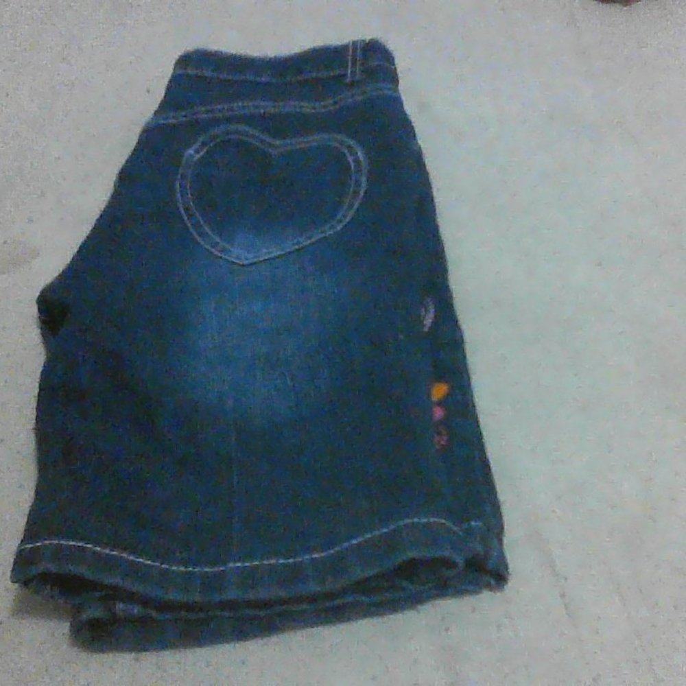 short jeans - Picture 3 of 3